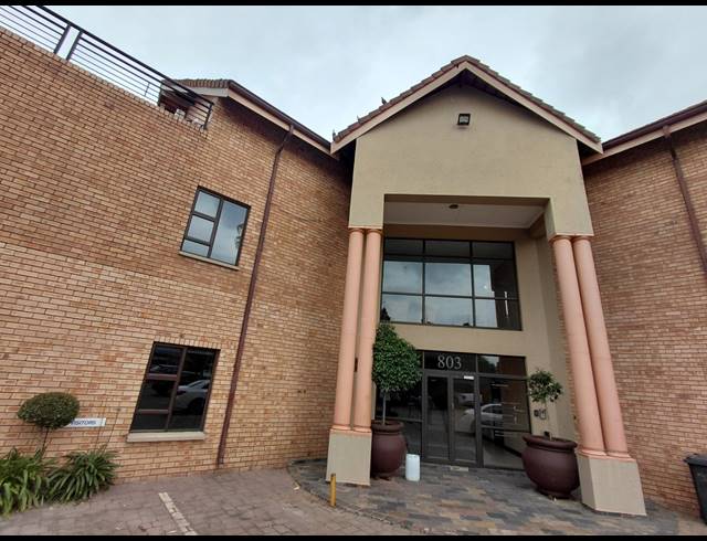 258M² OFFICE TO LET IN FOURWAYS